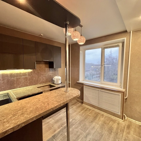 Купить трехкомнатную квартиру в Микрорайоне Дегтярный Затон, Железнодорожный район в Пензе. Вариант № 10353553, 8, площадь -  квм, цена 4600000 рублей