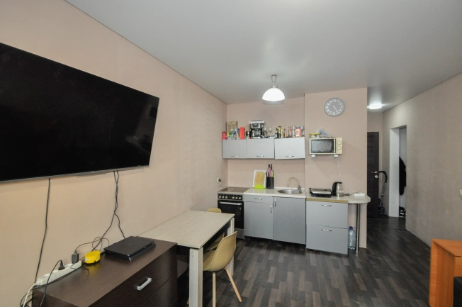 Купить двухкомнатную квартиру на улице Виктора Уса в Новосибирске. Вариант № 21729, 5, площадь -  квм, цена 3400000 рублей