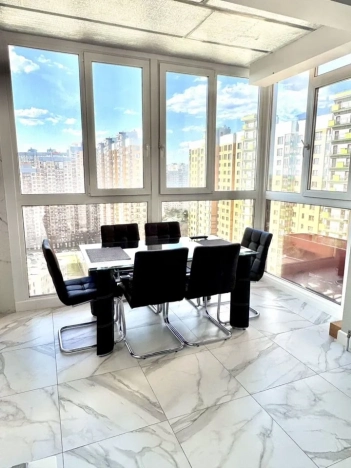 Купить двухкомнатную квартиру на улице Любучанский переулок в Москве. Вариант № 10089637, 0, площадь - квм, цена 14000000 рублей