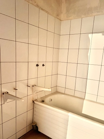 Купить двухкомнатную квартиру на улице Ленинский проспект в Москве. Вариант № 9968846, 10, площадь -  квм, цена 8000000 рублей