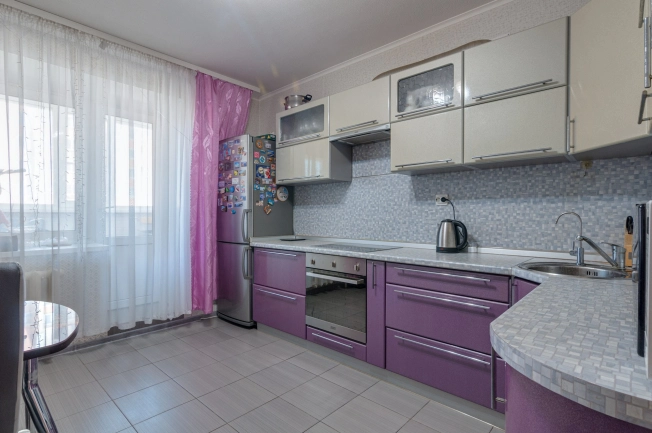 Купить трехкомнатную квартиру в Вологодской области. Вариант № 1073833, 0, площадь -  квм, цена 8700000 рублей