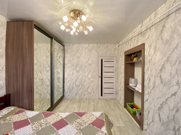 Купить трехкомнатную квартиру на улице Клочкова в Пензенской области. Вариант № 9762, 8, площадь -  квм, цена 4800000 рублей