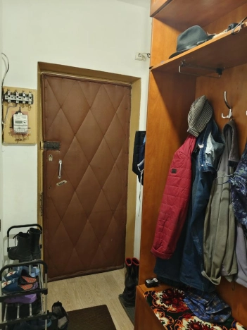 Купить квартиру в Москве. Вариант № 10337565, 8, площадь -  квм, цена 20000000 рублей