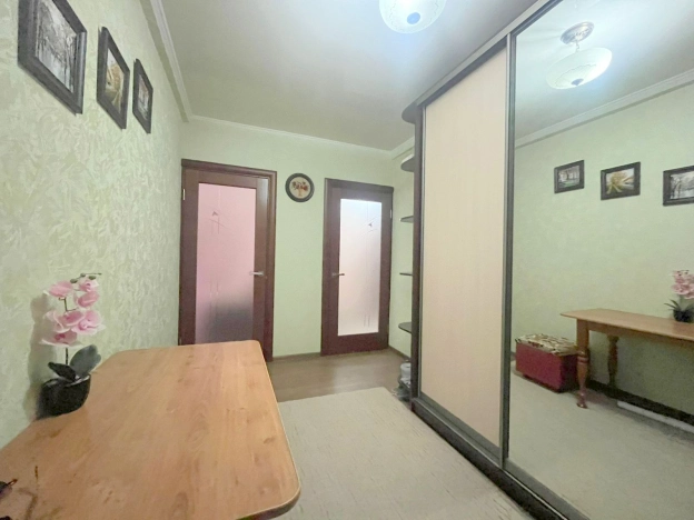 Купить однокомнатную квартиру в Краснодаре. Вариант № 1159164, 12, площадь - квм, цена 6000000.0000 рублей