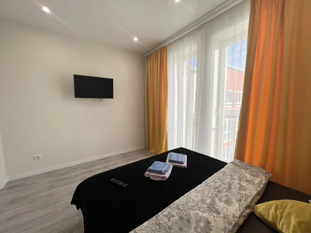 Купить однокомнатную квартиру на улице Коммунистическая в Калининграде. Вариант № 8132, 8, площадь -  квм, цена 4950000 рублей