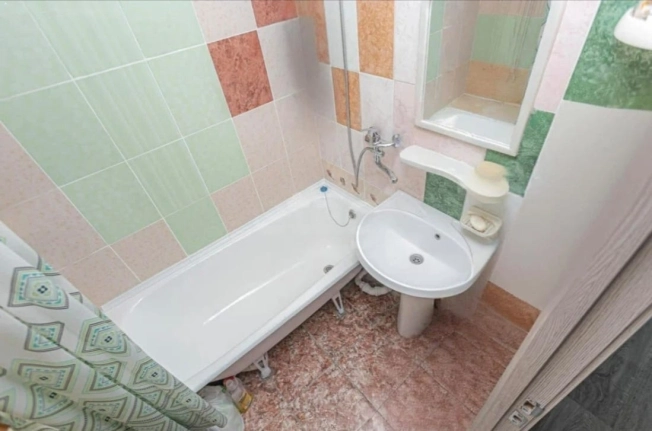 Купить двухкомнатную квартиру в Новосибирской области. Вариант № 10056382, 12, площадь -  квм, цена 5100000 рублей