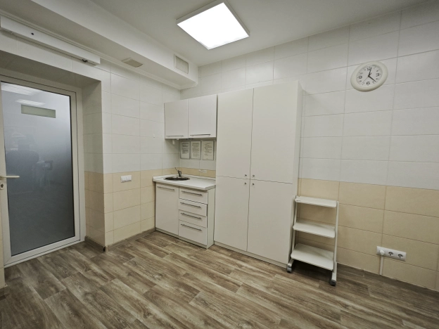 Купить готовый бизнес в Калуге. Вариант № 9342646, 17, площадь - квм, цена 15500000 рублей