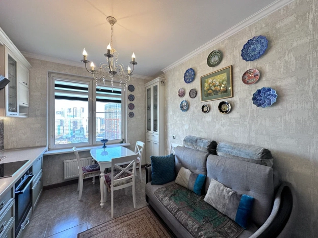 Купить двухкомнатную квартиру в районе Приморский в Санкт-Петербурге. Вариант № 5921987, 8, площадь -  квм, цена 18990000 рублей