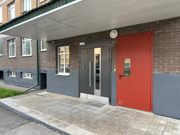 Купить квартиру у метро Филатов луг в Москве. Вариант № 3766954, 10, площадь - квм, цена 7499000 рублей