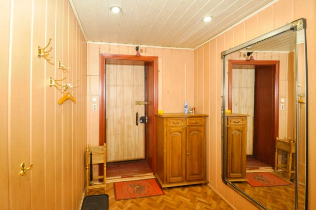 Купить трехкомнатную квартиру в районе Ленинский в Новосибирске. Вариант № 2125107, 24, площадь -  квм, цена 8500000 рублей