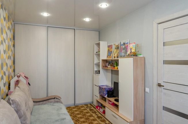 Купить двухкомнатную квартиру в Новосибирской области. Вариант № 9680019, 17, площадь -  квм, цена 4450000 рублей