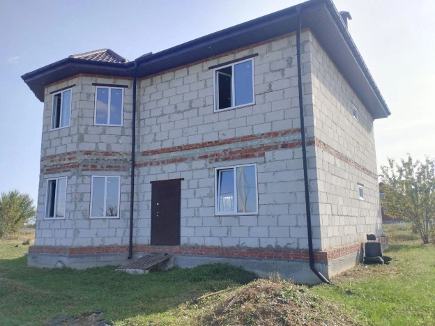 Купить дом в Курской области. Вариант № 1263568, 1, площадь -  квм, цена 3500000 рублей