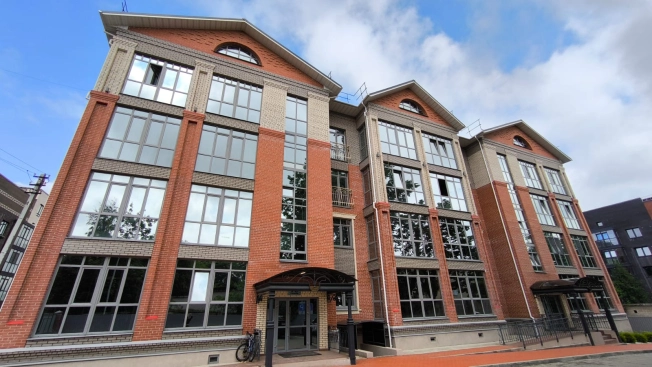 Купить трехкомнатную квартиру в Микрорайоне 5-й в Вологде. Вариант № 5070, 0, площадь -  квм, цена 14952000 рублей