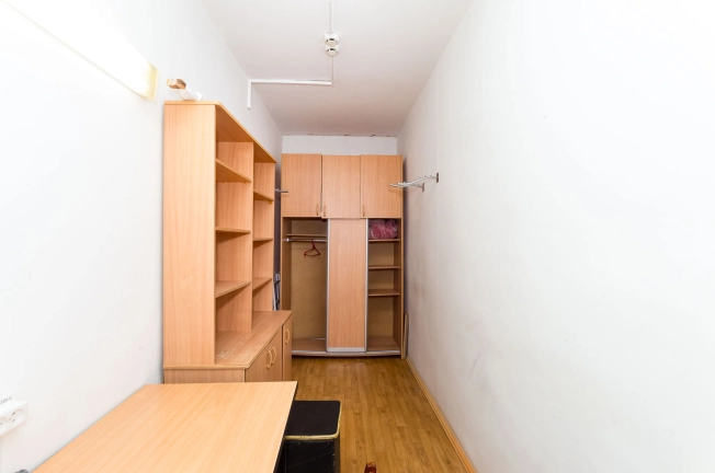 Купить коммерческую недвижимость в Тобольске. Вариант № 14638, 27, площадь -  квм, цена 21000000 рублей