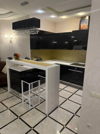 Купить двухкомнатную квартиру на улице Загорская в Волгограде. Вариант № 3464056, 9, площадь -  квм, цена 29000000 рублей