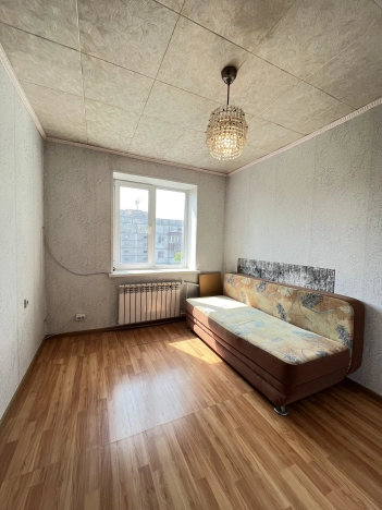 Купить трехкомнатную квартиру в Приморском крае. Вариант № 52658, 6, площадь -  квм, цена 6350000 рублей