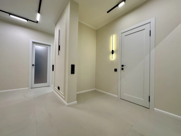 Купить двухкомнатную квартиру на улице Любучанский переулок в Москве. Вариант № 10215599, 17, площадь - квм, цена 8000000 рублей