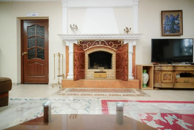 Купить коммерческую недвижимость в Омске. Вариант № 46073, 6, площадь -  квм, цена 26000000 рублей