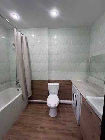 Снять квартиру в Новосибирске. Вариант № 9812492, 10, площадь -  квм, цена 45000 рублей