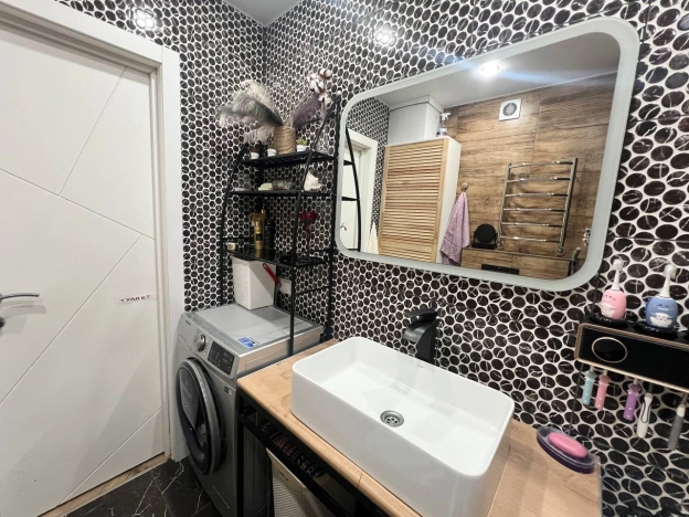 . Вариант № 24869, 9, площадь - 80 квм, цена 9990000 рублей