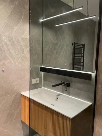 Купить квартиру на вторичке в Москве. Вариант № 26062, 28, площадь -  квм, цена 39800000 рублей