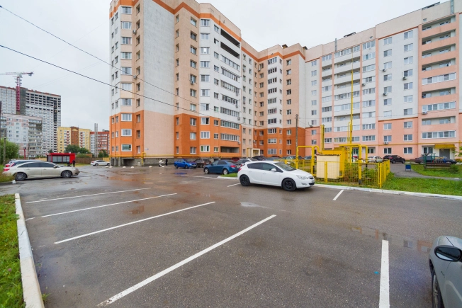 Купить однокомнатную квартиру в районе Железнодорожный в Рязани. Вариант № 2359998, 17, площадь -  квм, цена 5800000 рублей