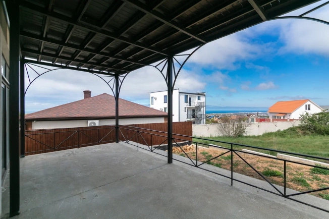 Купить дом в Севастополе. Вариант № 43151, 3, площадь -  квм, цена 15000000 рублей