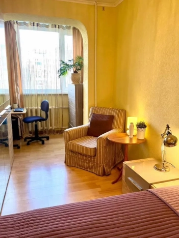 Купить трехкомнатную квартиру в Ростовской области. Вариант № 9567379, 6, площадь -  квм, цена 10000000 рублей