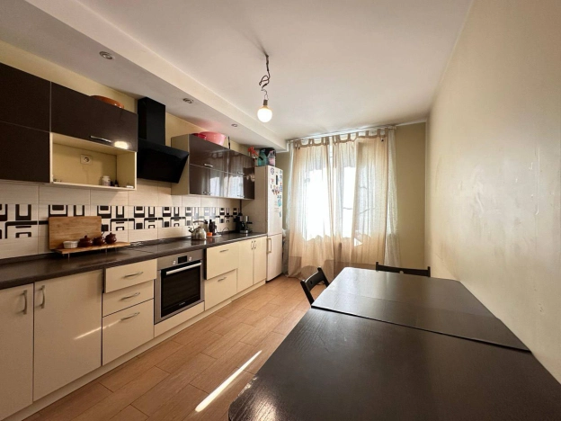 Купить двухкомнатную квартиру на улице Молодёжная в Красногорске. Вариант № 2665296, 9, площадь -  квм, цена 15800000 рублей