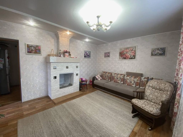 Купить дом в Микрорайоне Прометей, Октябрьский в Октябрьском. Вариант № 2555, 3, площадь -  квм, цена 8500000 рублей