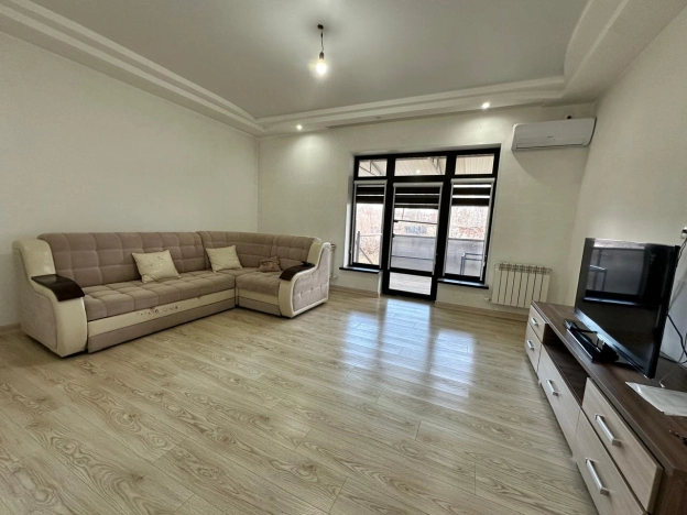 Купить дом на улице Парковая в Элисте. Вариант № 23539, 1, площадь -  квм, цена 11200000 рублей