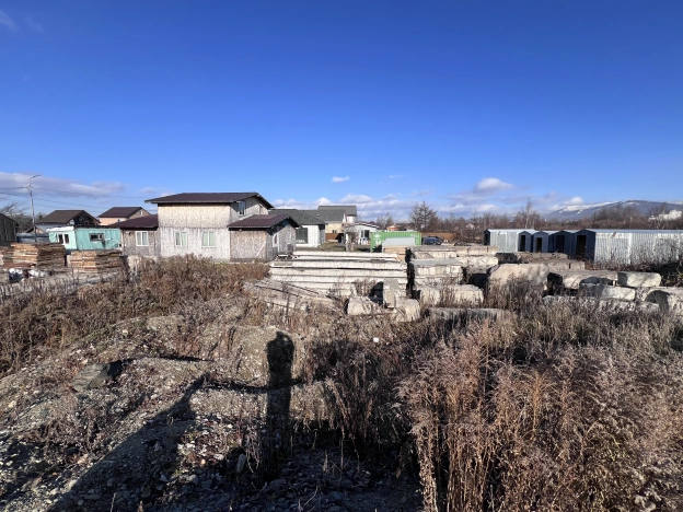 Купить земельный участок в Южно-Сахалинске. Вариант № 10462448, 7, площадь -  квм, цена 6120000 рублей