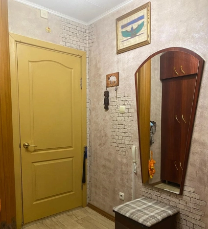 Купить трехкомнатную квартиру в Новосибирской области. Вариант № 9935229, 21, площадь -  квм, цена 4500000 рублей