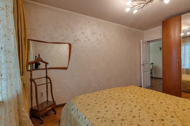 Купить квартиру в Вологодской области. Вариант № 8790858, 15, площадь -  квм, цена 12000000 рублей