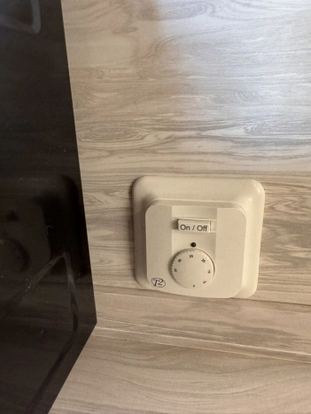 Купить трехкомнатную квартиру в Новосибирской области. Вариант № 8404289, 7, площадь -  квм, цена 8100000 рублей