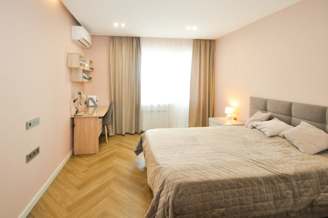 Купить трехкомнатную квартиру в Новосибирске. Вариант № 4137708, 20, площадь -  квм, цена 15500000 рублей