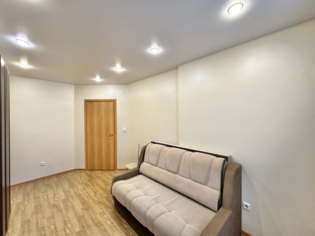 Купить однокомнатную квартиру в Санкт-Петербурге. Вариант № 9774115, 13, площадь -  квм, цена 7450000 рублей