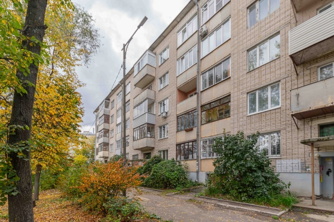 Купить квартиру на вторичке на улице Кирова в Владимире. Вариант № 7097, 29, площадь -  квм, цена 6700000 рублей