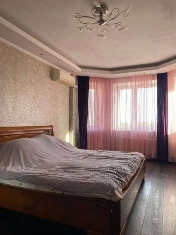 Купить однокомнатную квартиру на улице Шелепихинская набережная в Москве. Вариант № 10000650, 0, площадь -  квм, цена 7400000 рублей