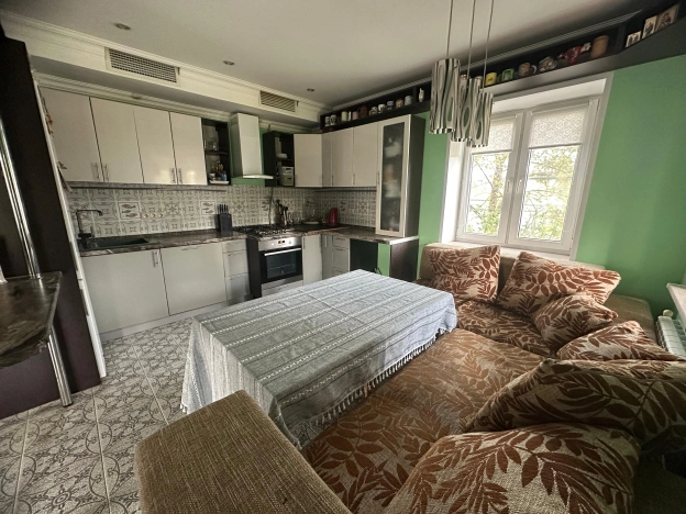 Купить дом в Москве. Вариант № 6678037, 6, площадь -  квм, цена 17000000 рублей