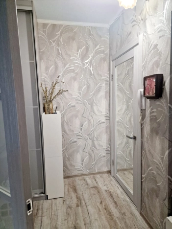 Купить однокомнатную квартиру в Омске. Вариант № 2026310, 19, площадь -  квм, цена 5650000 рублей