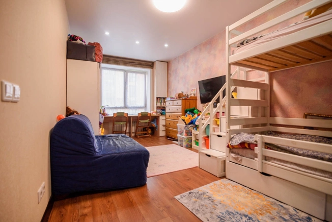 Купить двухкомнатную квартиру на улице Лиственная в Новосибирской области. Вариант № 3852186, 30, площадь -  квм, цена 5999000 рублей