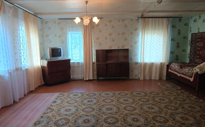 Купить дом на улице Большак в Липецкой области. Вариант № 8294, 4, площадь -  квм, цена 1500000 рублей