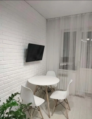 Купить однокомнатную квартиру в Абакане. Вариант № 9633712, 5, площадь - квм, цена 4200000 рублей