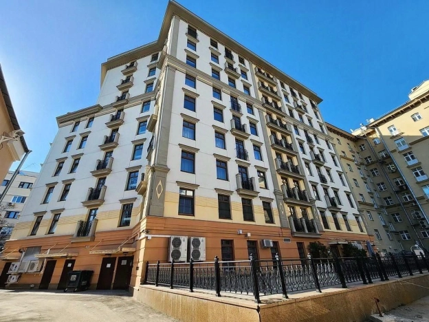 Купить квартиру в Москве. Вариант № 9318932, 7, площадь -  квм, цена 66000000 рублей