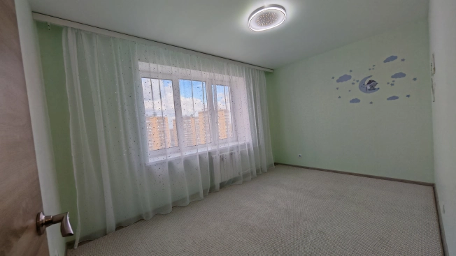 Купить трехкомнатную квартиру в Воронеже. Вариант № 5922181, 31, площадь -  квм, цена 7800000 рублей