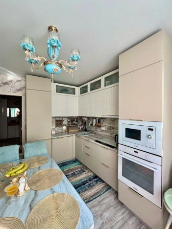 Купить квартиру в Москве. Вариант № 10011784, 1, площадь -  квм, цена 19100000 рублей