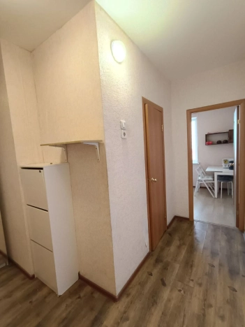 Купить однокомнатную квартиру на улице Петухова в Новосибирске. Вариант № 855236, 3, площадь -  квм, цена 4200000 рублей