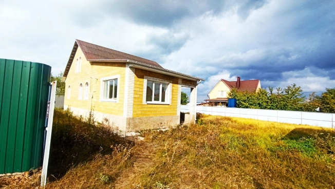 Купить дом на улице Везельская в Белгороде. Вариант № 6849640, 3, площадь -  квм, цена 6000000 рублей