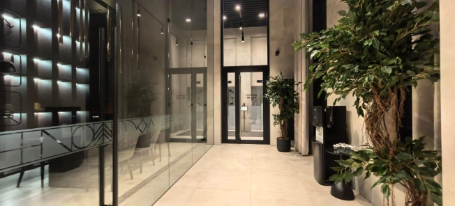 Купить трехкомнатную квартиру в Новосибирске. Вариант № 1208695, 25, площадь -  квм, цена 15050000 рублей